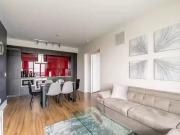 Cozy 2 BR Front Street West