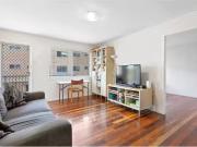 Just in! 3/15 Agnes Street, Morningside Apartment for...