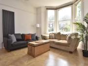 Just in! 3 BA 1 bedroom detached house for rent in...