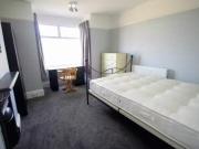 Cheap 3 bedroom detached house for rent in Three...