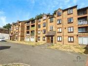 Rental! 3 bedroom Flat to rent, Sandcliff Road, Erith,...