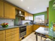 Nice 3 bedroom Mid Terrace House to rent, Mortar Pit...