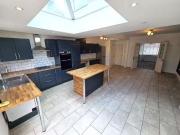 Rental! 3 bedroom semi detached house for rent in Holly...