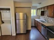 Unique 3 Bedroom Updated 3 bed 1 bath main floorIn