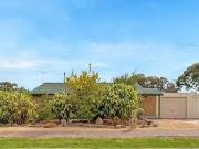 Unique 3 BR 10 Dulkara Avenue, Craigmore, SA 5114