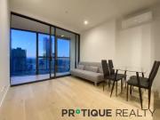 Cozy 4506/228 La Trobe Street, Melbourne Apartment for...