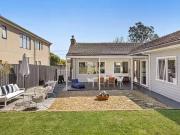 Deal! 48 Hillview Avenue, Mount Waverley VIC 3149