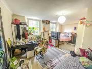 For Rent! 4 bedroom apartment for rent in Melrose Place,...