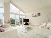 Just in! 4 bedroom semi detached house for rent in...
