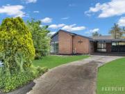 For Rent! 4 BR 2 Denise Place, Melton West VIC 3337...