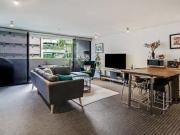 Cheap 510/425 Bourke Street, Surry Hills, NSW 2010