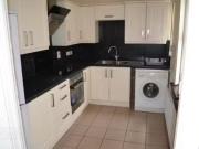 Cozy 53 Surrey Street