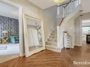 For Rent! 5 bedroom detached house for rent in Oaklands...