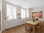 Just in! 5 bedroom property to let in Hereford Square,...