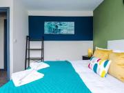 Nice 5 bedroom town house for rent in Wyche Avenue,...