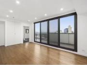 Just in! 602/14 16 Anderson Street, West Melbourne...