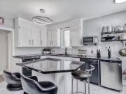 Cozy 60406259 112 Vivian Ave