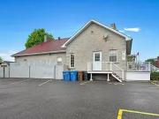 Unique 78 Rue Principale, Gatineau Aylmer, QC, J9H 3L7 com.