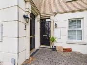 Unique 88b Leathem Square