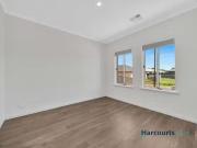 Nice 8 Grevillia Drive, Para Hills West, SA 5096