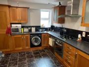 Rental! Apt 4, 36 Wellington Park