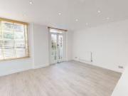 Deal! Flat to rent in Park Crescent, Brighton BN2