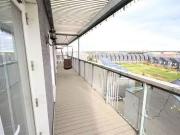 Nice Flat to rent in Samuel Garside House, De Pass...