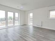 Just in! Flat to rent in Snowdrop House, 1 Plum Mews,...