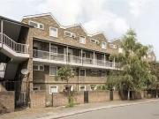 Deal! Flat to rent in Tanners Hill, London SE8