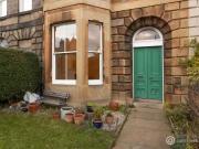 Cozy Property to rent in Newhaven Road, Trinity, Edinburgh