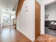 Charming Property to rent in Raepersons Crescent,...