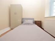 For Rent! Room to rent in Eastern Avenue, Ilford,...