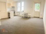 Nice Studio apartment for rent in Hillsleigh Mews,...