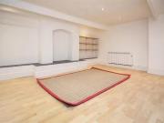 Unique Studio flat for rent in Old Dover Road,...