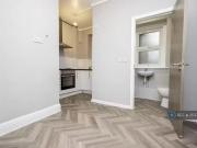 Just in! Studio flat for rent in Richmond Chambers,...