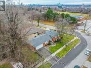 Charming Upper 25 Karen Road, Toronto, ON, M3A 3L5 house f.