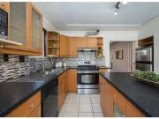 Rental! Upper 950 Nanaimo Street, Vancouver, BC, V5L 4S9...