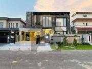 Just Like A Brand New 1 Kanal Modern Beautiful Design...