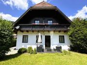 Kachelofenwärme & Alpenkulisse!Charmantes Wohnhaus mit...