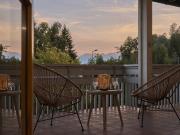 Kaminfeuer & Panoramablick: das Ried von der Terrasse...