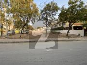 Kanal corner with 5 marla extra land paid 25 marla plot