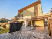 Kanal Semi Furnished Bungalow For Rent at Top Location... Kanal Semi Furnished Bungalow For Rent at Top Location...