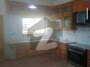 Kanal unfurnished 5 bedrooms house available for rent... Kanal unfurnished 5 bedrooms house available for rent...