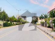 Kanal With Extra Land 80 Ft Road Plot For Sale