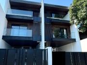 Kapitolyo Pasig City 5 Bedroom Townhouse House and Lot...