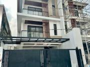Kapitolyo Pasig | Four Bedroom 4BR House and Lot For...