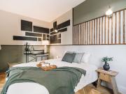 Katun 1 bedroom in Trocadero, Paris Amsterdam Apartments...