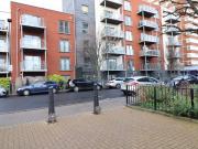 Keats Apartment, 117 Hamlets Way, Mile End, London E3