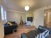 Kendal Lane, Hyde Park, Leeds LS3, 3 bed terraced house...