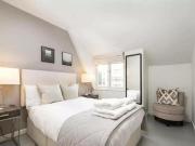 Kensington Court, Kensington, 2 Bedroom Flat